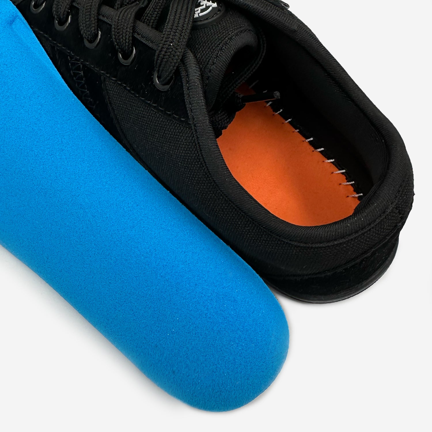 Baker - sneakers barefoot salutari